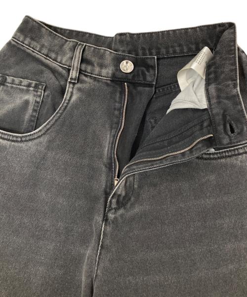 Maison Margiela（メゾンマルジェラ）Maison Margiela (メゾンマルジェラ) スラッシュディテール カットアウトデニムパンツ 2024 SA51LA0051 S30743  ブラック サイズ:40の古着・服飾アイテム