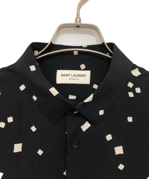 Saint Laurent Paris（サンローランパリ）Saint Laurent Paris (サンローランパリ) VISCOSE CAMPUS SS SHIRTS ブラック サイズ:37の古着・服飾アイテム
