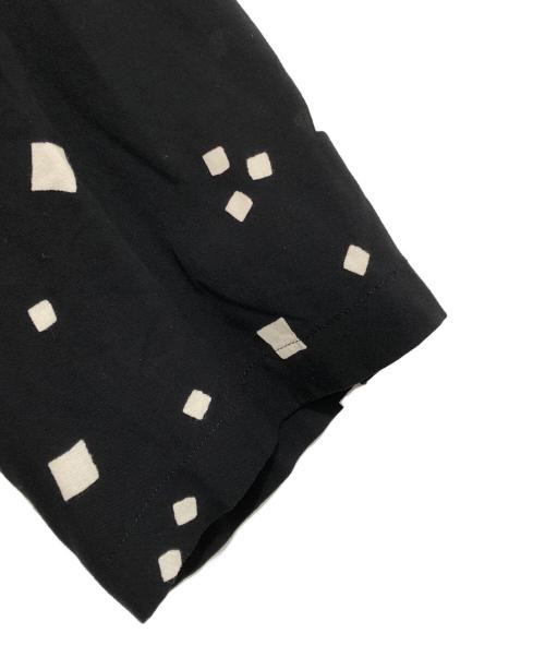 Saint Laurent Paris（サンローランパリ）Saint Laurent Paris (サンローランパリ) VISCOSE CAMPUS SS SHIRTS ブラック サイズ:37の古着・服飾アイテム