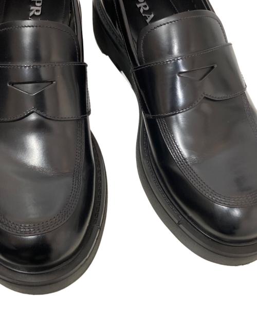PRADA（プラダ）PRADA (プラダ) Brushed Leather Loafers(ブラッシュドレザーローファー) 2DG149 ブラック サイズ:8 1/2の古着・服飾アイテム