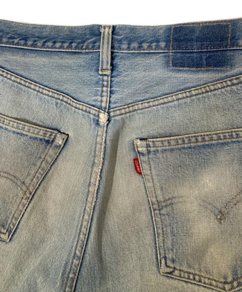 LEVI'S（リーバイス）LEVI'S (リーバイス) 70's 66後期 501ダメージデニムパンツ / ボタン裏6 赤耳 インディゴ サイズ:W33 L33の古着・服飾アイテム