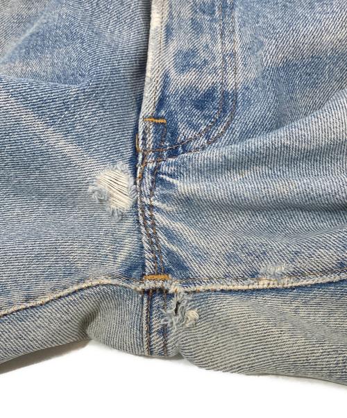 LEVI'S（リーバイス）LEVI'S (リーバイス) 70's 66後期 501ダメージデニムパンツ / ボタン裏6 赤耳 インディゴ サイズ:W33 L33の古着・服飾アイテム