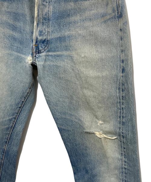 LEVI'S（リーバイス）LEVI'S (リーバイス) 70's 66後期 501ダメージデニムパンツ / ボタン裏6 赤耳 インディゴ サイズ:W33 L33の古着・服飾アイテム