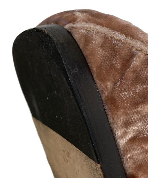 sergio rossi（セルジオロッシ）sergio rossi (セルジオロッシ) ベロアスクエアトゥフラットシューズ 	A77990 ブラウン サイズ:35 1/2の古着・服飾アイテム