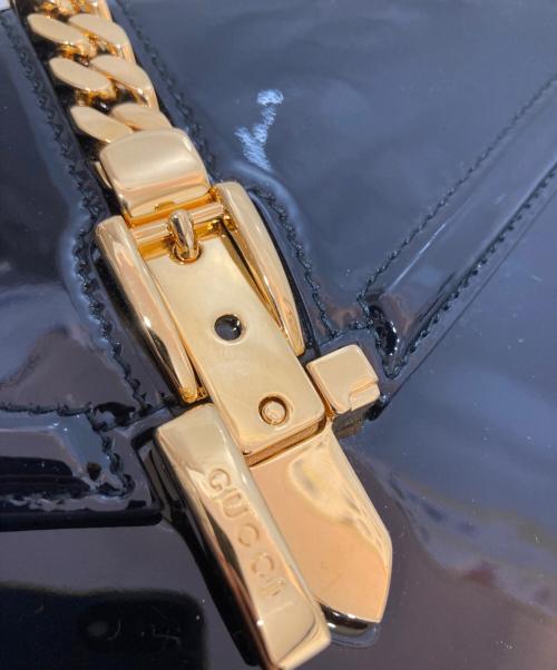 GUCCI（グッチ）GUCCI (グッチ) シルヴィ1969 トップハンドルパテントレザーバッグ 520981 ブラックの古着・服飾アイテム