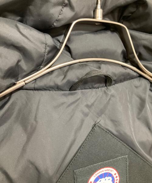 CANADA GOOSE（カナダグース）CANADA GOOSE (カナダグース) MACKENZIE PARKA　マッケンジーパーカー　フーデッドダウンコート　2302JL ブラック サイズ:Mの古着・服飾アイテム