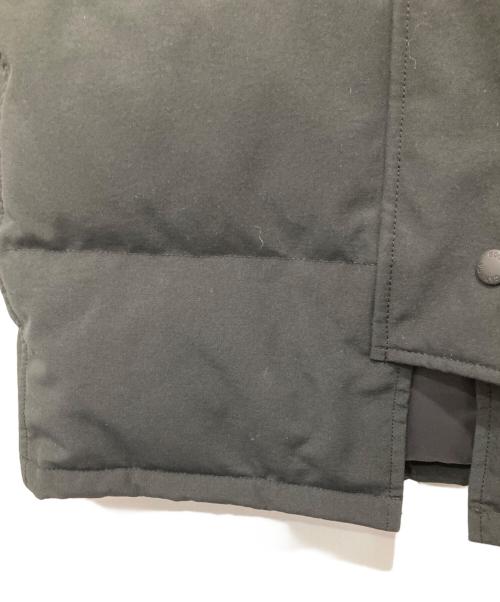 CANADA GOOSE（カナダグース）CANADA GOOSE (カナダグース) MACKENZIE PARKA　マッケンジーパーカー　フーデッドダウンコート　2302JL ブラック サイズ:Mの古着・服飾アイテム