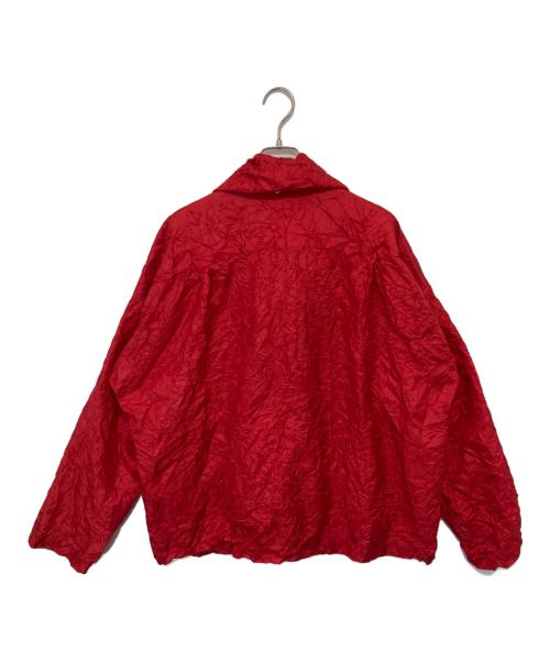 ISSEY MIYAKE（イッセイミヤケ）ISSEY MIYAKE (イッセイミヤケ) シワ加工 ボウタイブラウス　銀タグ　IM33-FJ805 レッド サイズ:Mの古着・服飾アイテム
