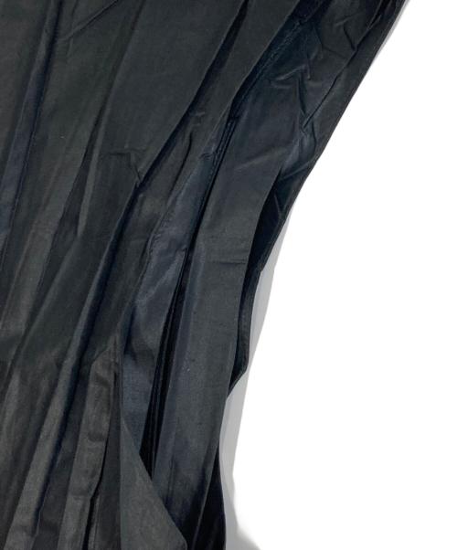 ISSEY MIYAKE（イッセイミヤケ）ISSEY MIYAKE (イッセイミヤケ) プリーツベスト　ME51-FE144　黒タグ ブラック サイズ:Mの古着・服飾アイテム