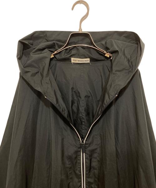 ISSEY MIYAKE MEN（イッセイミヤケメン）ISSEY MIYAKE MEN (イッセイミヤケメン) コーティングデザインフーデッドポンチョ　ME03FA590　銀タグ  ブラック サイズ:2の古着・服飾アイテム