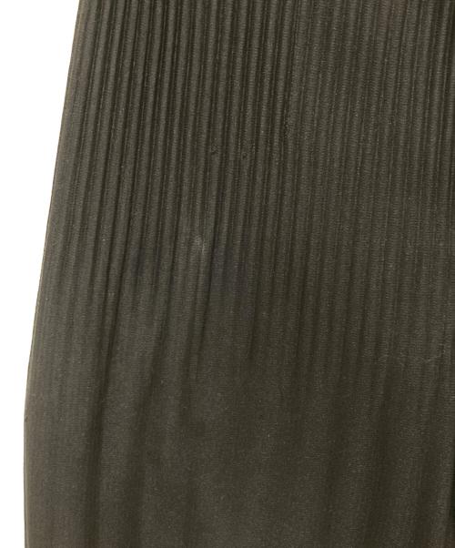 HOMME PLISSE ISSEY MIYAKE（オム プリッセ イッセイ ミヤケ）HOMME PLISSE ISSEY MIYAKE (オム プリッセ イッセイ ミヤケ) プリーツパンツ ブラック サイズ:3の古着・服飾アイテム
