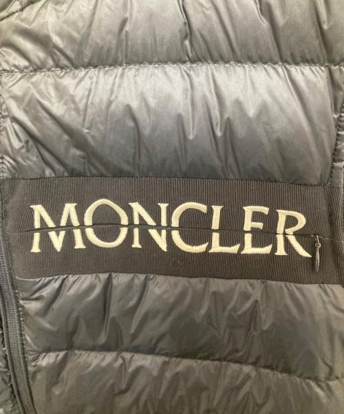 MONCLER（モンクレール）MONCLER (モンクレール) LARUNS(ローランス) ダウンベスト E10914334494 ネイビー サイズ:Sの古着・服飾アイテム