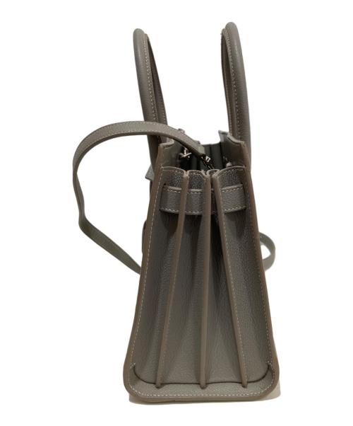 Saint Laurent Paris（サンローランパリ）Saint Laurent Paris (サンローランパリ) サックドジュール ベイビー 2WAYバッグ 421863 ベージュの古着・服飾アイテム