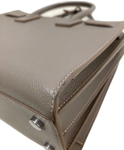 Saint Laurent Paris（サンローランパリ）Saint Laurent Paris (サンローランパリ) サックドジュール ベイビー 2WAYバッグ 421863 ベージュの古着・服飾アイテム