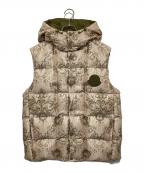 MONCLER GENIUSモンクレール ジーニアス）の古着「RABEH ダウンベスト 22AW H10921A00036」｜アイボリー×オリーブ