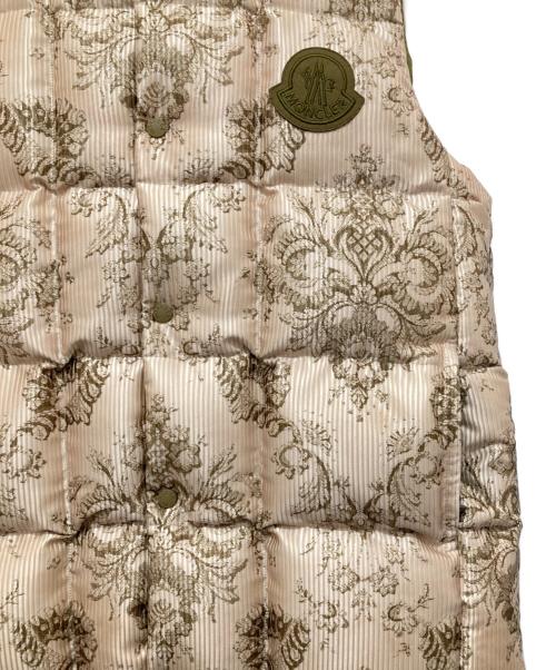 MONCLER GENIUS（モンクレール ジーニアス）MONCLER GENIUS (モンクレール ジーニアス) RABEH ダウンベスト 22AW H10921A00036 アイボリー×オリーブ サイズ:1の古着・服飾アイテム