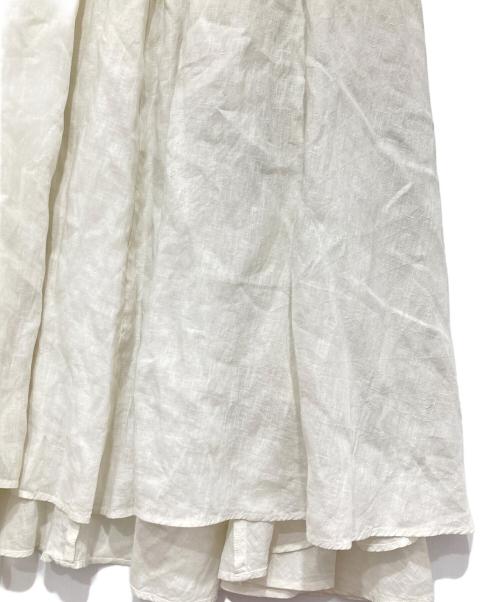 ATON（エイトン）ATON (エイトン) NATURAL DYED LINEN LAWN GATHERD SKIRT（ナチュラルダイド リネンローン ギャザースカート）　SKAGGM0304 ホワイト サイズ:02の古着・服飾アイテム