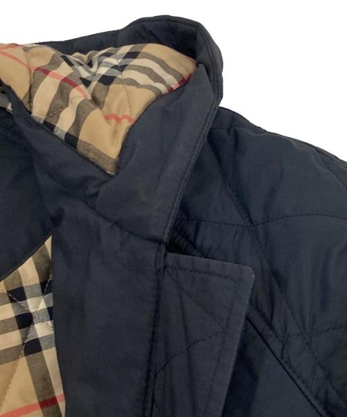BURBERRY（バーバリー）BURBERRY (バーバリー) キルティングフーデッドコート　裏地ノバチェック　8017686 ブラック サイズ:Mの古着・服飾アイテム