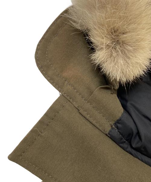 CANADA GOOSE（カナダグース）CANADA GOOSE (カナダグース) LABRADOR(ラブラドール) ダウンジャケット　7958JM オリーブ サイズ:Mの古着・服飾アイテム