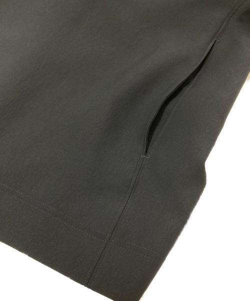 UNITED ARROWS & SONS by DAISUKE OBANA（ユナイテッドアローズ＆サンズ バイ ダイスケ オバナ）UNITED ARROWS & SONS by DAISUKE OBANA (ユナイテッドアローズ＆サンズ バイ ダイスケ オバナ) ボタンレステーラードジャケット　5522-299-0289 ブラック サイズ:Sの古着・服飾アイテム