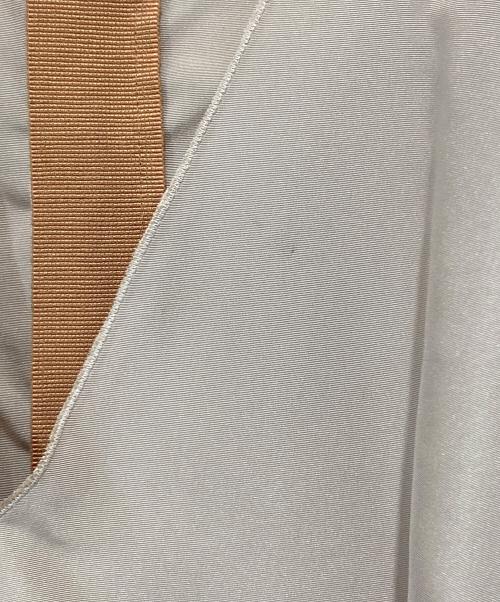 PRADA（プラダ）PRADA (プラダ) Vネックミニドレスワンピース　　P339F	P339F ベージュ サイズ:40の古着・服飾アイテム