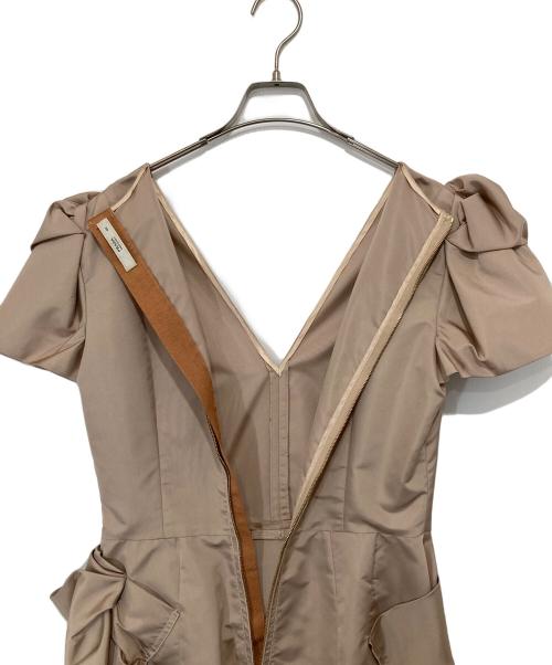 PRADA（プラダ）PRADA (プラダ) Vネックミニドレスワンピース　　P339F	P339F ベージュ サイズ:40の古着・服飾アイテム