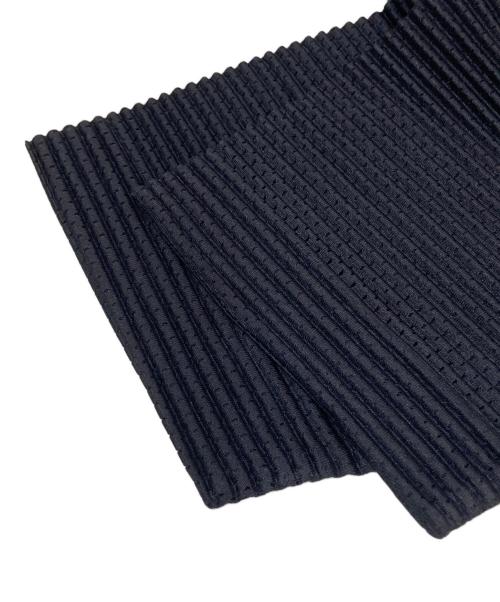 HOMME PLISSE ISSEY MIYAKE（オム プリッセ イッセイ ミヤケ）HOMME PLISSE ISSEY MIYAKE (オム プリッセ イッセイ ミヤケ) メッシュプリーツ フーデッドガウンコート　HP91JA149 ブラック サイズ:SIZE 1の古着・服飾アイテム