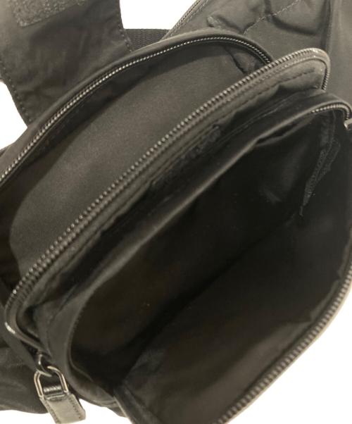 PRADA（プラダ）PRADA (プラダ) ナイロンウエストバッグ VA0056 ブラックの古着・服飾アイテム