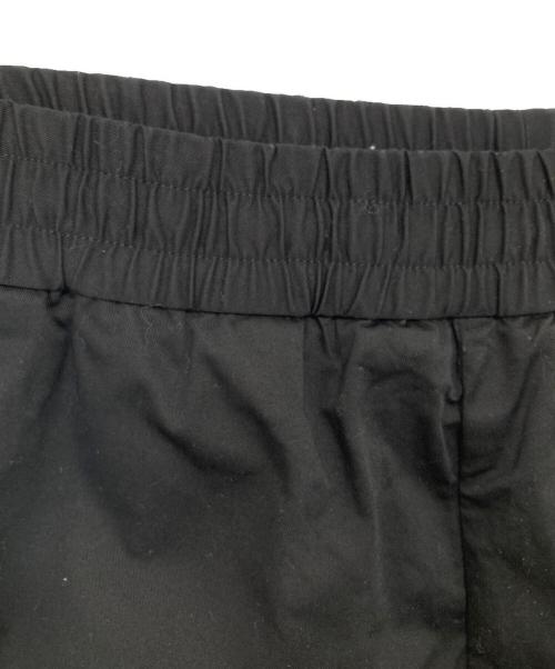 MONCLER（モンクレール）MONCLER (モンクレール) PANTALONE BERMUDA　パンタローネバミューダ　G10912B71900 ブラック サイズ:46の古着・服飾アイテム