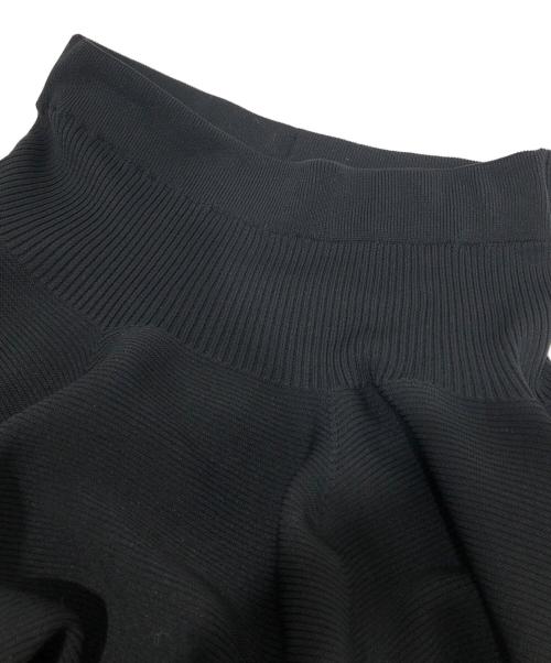 CFCL（シーエフシーエル）CFCL (シーエフシーエル) POTTERY SKIRT / ボーダー ニットスカート　CF007KG091 ブラックの古着・服飾アイテム