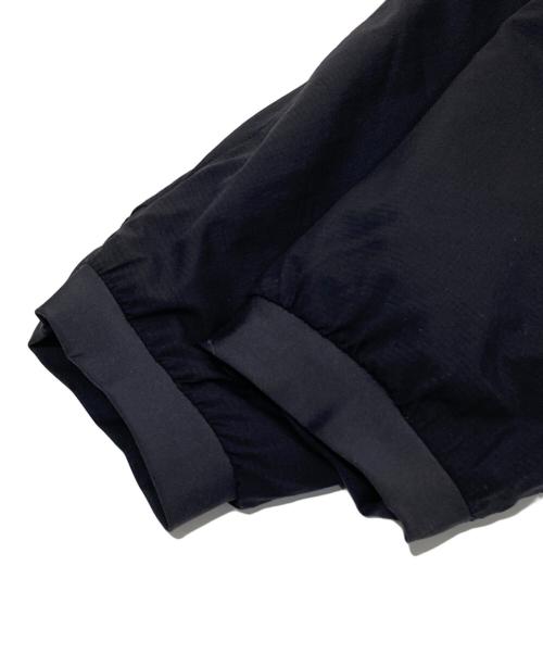ARC'TERYX（アークテリクス）ARC'TERYX (アークテリクス) ATOM LT HOODY ナイロンジャケット　1750-2353 ブラック サイズ:Mの古着・服飾アイテム