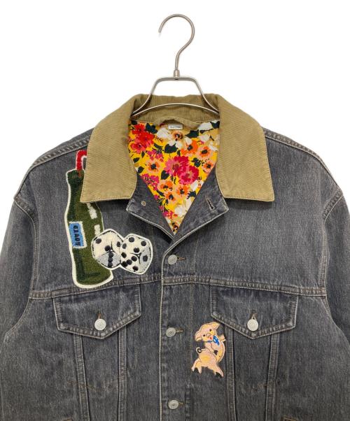 GUCCI（グッチ）GUCCI (グッチ) 18AW バックプリントワッペンデニムジャケット　525420 グレー サイズ:44の古着・服飾アイテム