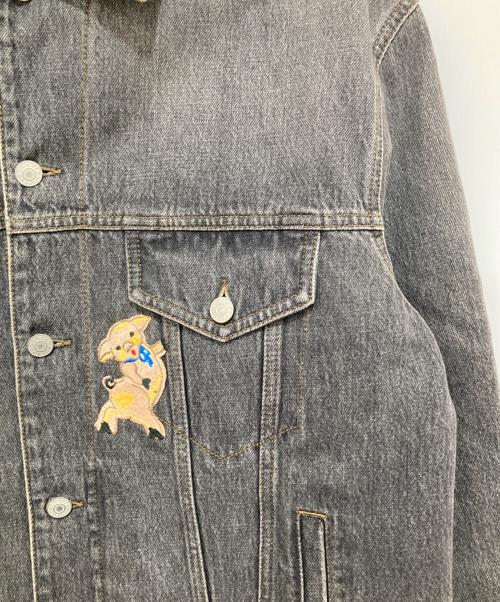 GUCCI（グッチ）GUCCI (グッチ) 18AW バックプリントワッペンデニムジャケット　525420 グレー サイズ:44の古着・服飾アイテム