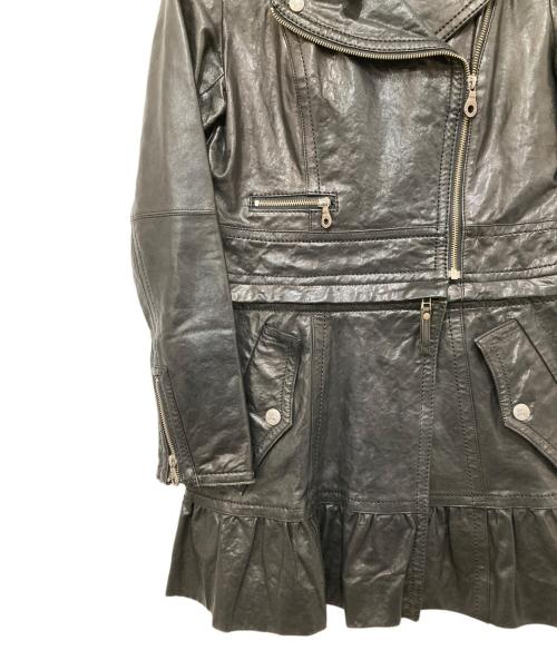 BURBERRY BLUE LABEL（バーバリーロンドンブルーレーベル）BURBERRY BLUE LABEL (バーバリーロンドンブルーレーベル) スカートドッキング ライダースジャケット　FRF38-636-09 ブラック サイズ:38の古着・服飾アイテム