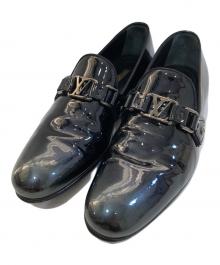 LOUIS VUITTON（ルイ ヴィトン）の古着「ホッケンハイム・ライン  パテントレザーローファー」｜ブラック