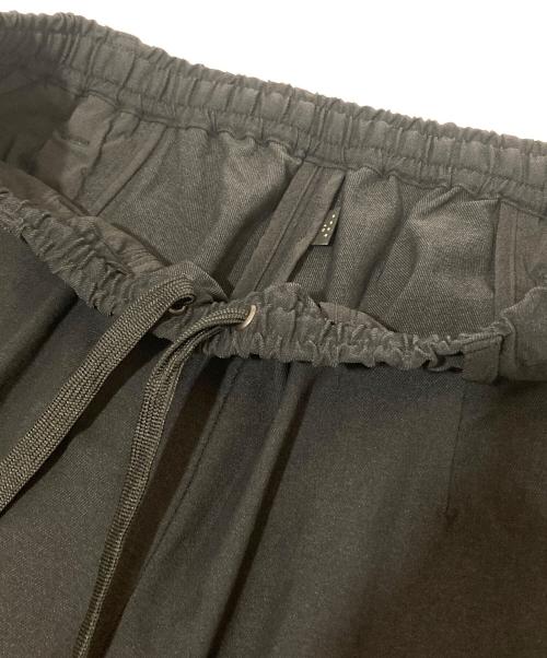 teatora（テアトラ）TEATORA (テアトラ) WALLET PANTS OFFICE GC　ナイロンパンツ　TT-0040F-GC ブラック サイズ:4の古着・服飾アイテム
