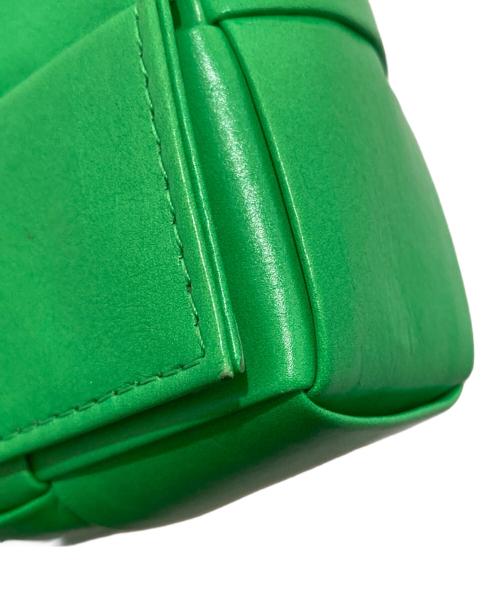 BOTTEGA VENETA（ボッテガベネタ）BOTTEGA VENETA (ボッテガベネタ) キャンディー カセット ミニショルダーバッグ 667048 グリーンの古着・服飾アイテム