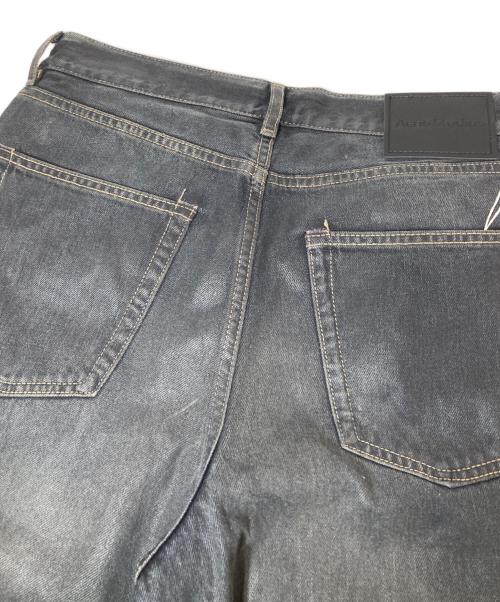 Acne studios（アクネ ストゥディオズ）Acne studios (アクネ ストゥディオス) 1981 U Glossy / 1981 ルーズフィットジーンズ　C00093 ブラック サイズ:Sの古着・服飾アイテム