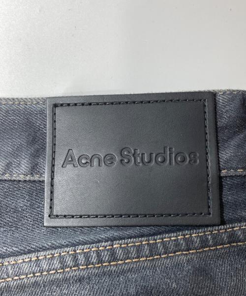 Acne studios（アクネ ストゥディオズ）Acne studios (アクネ ストゥディオス) 1981 U Glossy / 1981 ルーズフィットジーンズ　C00093 ブラック サイズ:Sの古着・服飾アイテム