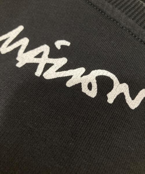 MM6 Maison Margiela（エムエムシックスメゾンマルジェラ）MM6 Maison Margiela (エムエムシックスメゾンマルジェラ) ワイドクロップドロゴTシャツ　S32GU0133 S25454 ブラック サイズ:Sの古着・服飾アイテム