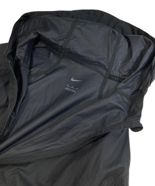NIKE（ナイキ）NIKE (ナイキ) RUNNING JACKET 	FN3971-010 ブラック サイズ:Mの古着・服飾アイテム