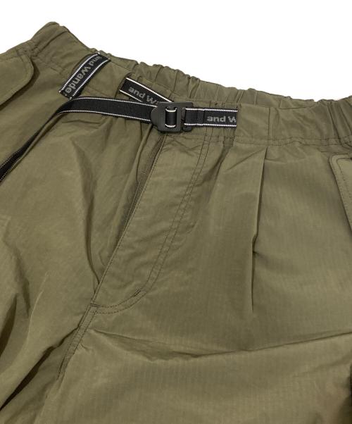 and wander（アンドワンダー）and wander (アンドワンダー) oversized cargo pants　オーバーサイズドカーゴパンツ　574-4182169 カーキ サイズ:Mの古着・服飾アイテム