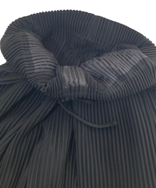 HOMME PLISSE ISSEY MIYAKE（オム プリッセ イッセイ ミヤケ）HOMME PLISSE ISSEY MIYAKE (オム プリッセ イッセイ ミヤケ) プリーツワイドパンツ　HP13JF129 ブラック サイズ:1の古着・服飾アイテム