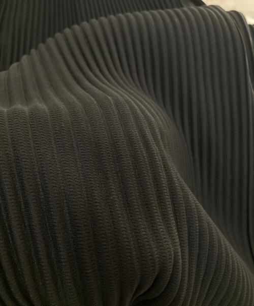 HOMME PLISSE ISSEY MIYAKE（オム プリッセ イッセイ ミヤケ）HOMME PLISSE ISSEY MIYAKE (オム プリッセ イッセイ ミヤケ) プリーツワイドパンツ　HP13JF129 ブラック サイズ:1の古着・服飾アイテム