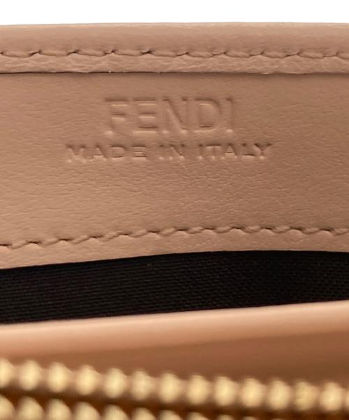 FENDI（フェンディ）FENDI (フェンディ) カーフレザーコンチネンタル ウォレット　8M0251 ADP6 ピンクの古着・服飾アイテム