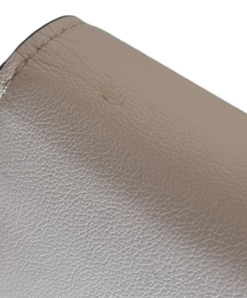 FENDI（フェンディ）FENDI (フェンディ) カーフレザーコンチネンタル ウォレット　8M0251 ADP6 ピンクの古着・服飾アイテム