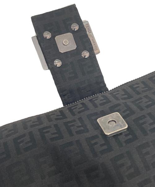 FENDI（フェンディ）FENDI (フェンディ) ズッキーノショルダーバッグ ブラックの古着・服飾アイテム