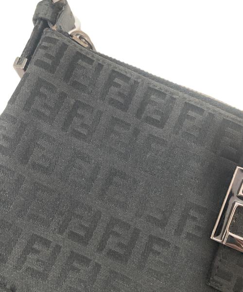 FENDI（フェンディ）FENDI (フェンディ) ズッキーノショルダーバッグ ブラックの古着・服飾アイテム