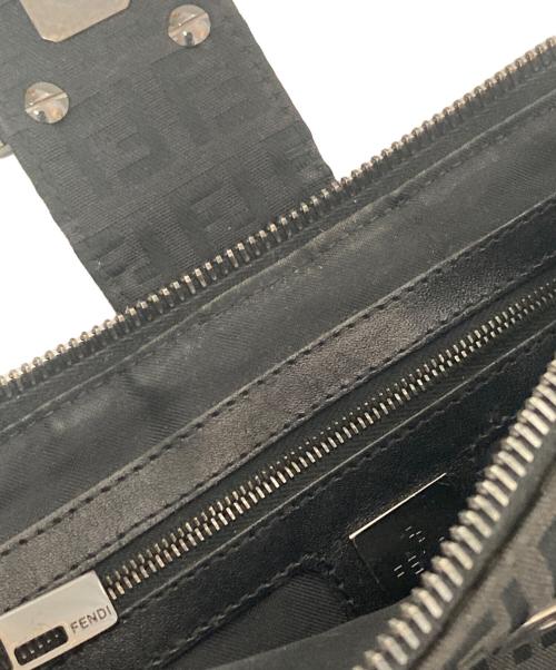 FENDI（フェンディ）FENDI (フェンディ) ズッキーノショルダーバッグ ブラックの古着・服飾アイテム
