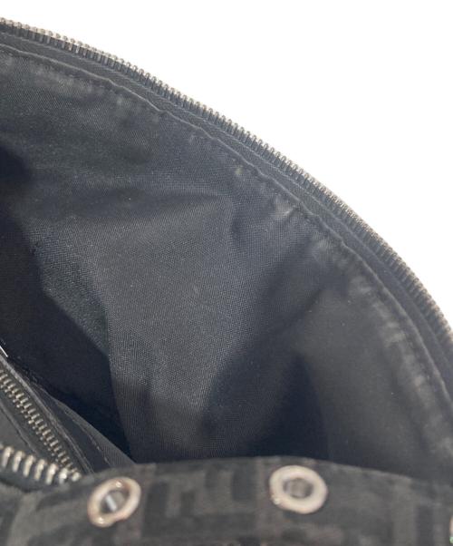 FENDI（フェンディ）FENDI (フェンディ) ズッキーノショルダーバッグ ブラックの古着・服飾アイテム